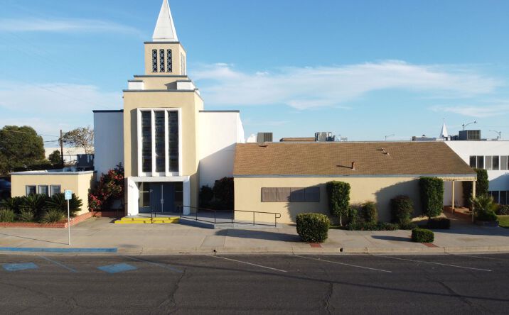 Pictures of Office, Mixed Use, Special Purpose property located at 240 E Fresno St, Dinuba, CA 93618 for sales - image #1