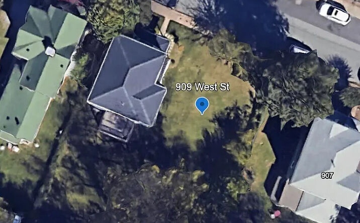 Pictures of Land property located at 909 West St, Charlottesville, VA 22903 for sales - image #1