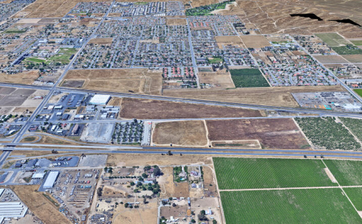 Pictures of Land property located at 9201 Edison Hwy, Bakersfield, CA 93307 for sales - image #1