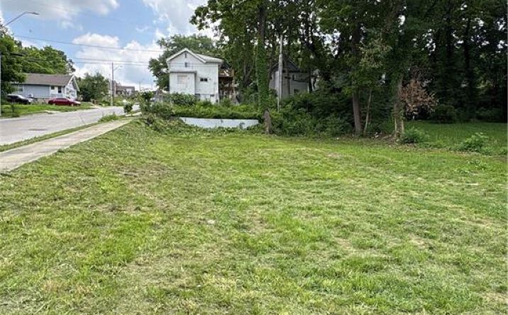 Pictures of Land, Multifamily property located at 4201 Park Avenue, Kansas City, MO 64130 for sales - image #1