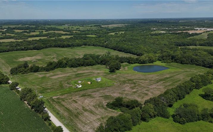 Pictures of Land property located at 810 SE 240th Street, Plattsburg, MO 64477 for sales - image #1