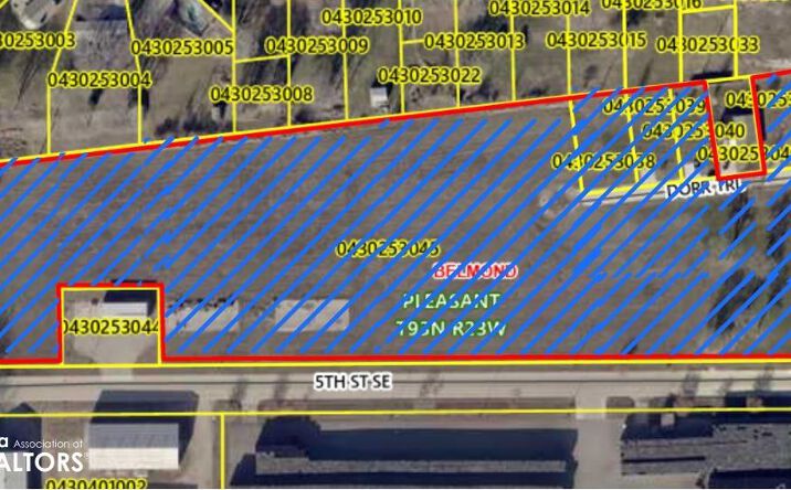 land at corner 5th St SE & Luicks Lane, Belmond