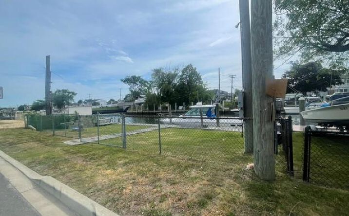 Pictures of Land, Special Purpose property located at Boat Berth Riviera Drive E, Lindenhurst, NY 11757 for sales - image #1