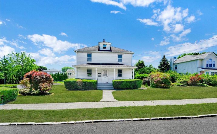 Pictures of Land, Multifamily property located at 78 Maple Street, Roslyn Heights, NY 11577 for sales - image #1
