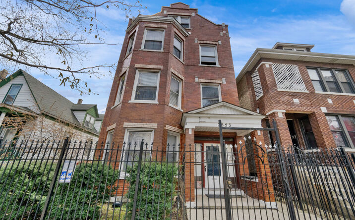Pictures of Multifamily property located at 2853 W 40th Street, Chicago, IL 60632 for sales - image #1