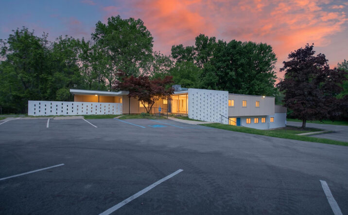 Pictures of Office property located at 2532 Spring Arbor Road, Jackson, MI 49203 for sales - image #1