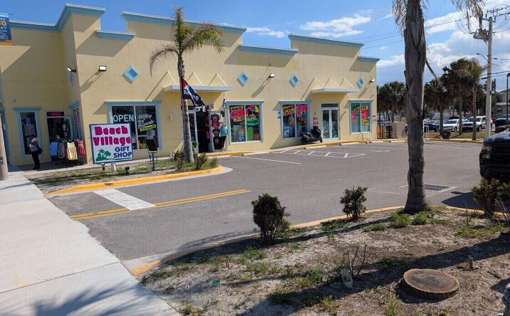 Pictures of Retail property located at 128 S Atlantic Avenue, Daytona Beach, FL 32118 for sales - image #1