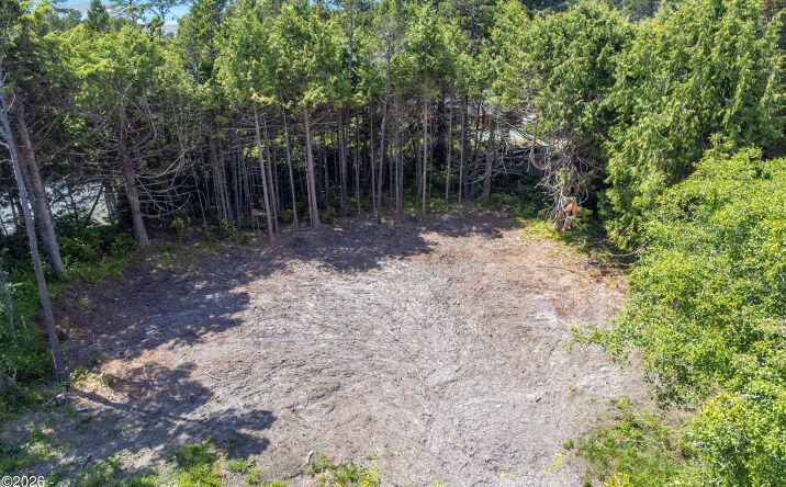 Pictures of Land, Multifamily property located at T/L 1400 & T/L 800 Rhododendron Avenue, Gleneden Beach, OR 97388 for sales - image #1