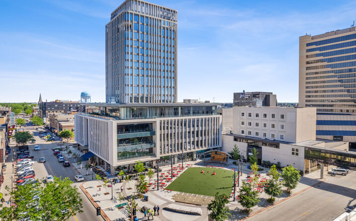 215 Broadway North, Fargo