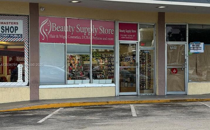 Pictures of Business for Sale, Retail property located at 715 NE 167th St, North Miami Beach, FL 33162 for sales - image #1