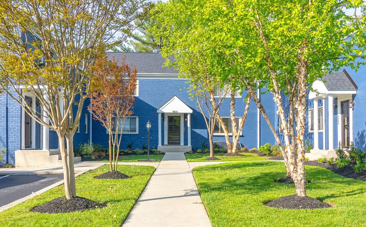 Pictures of Multifamily property located at 9420 ADELPHI RD, HYATTSVILLE, MD 20783 for sales - image #1
