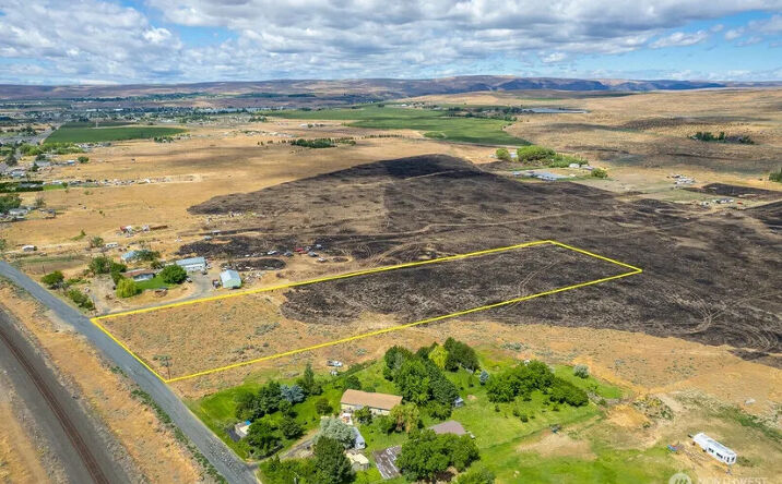 Pictures of Land property located at 0 Parcel 141392000, Soap Lake, WA 98851 for sales - image #1