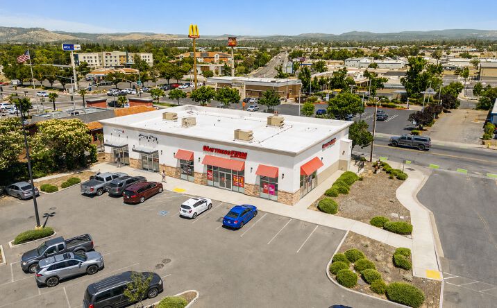 Pictures of Retail property located at 375 Oro Dam Blvd E, Oroville, CA 95965-5734 for sales - image #1