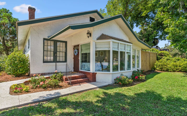 Pictures of Hospitality property located at 1908 Gloucester St, Brunswick, GA 31520 for sales - image #1