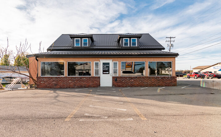 Pictures of Retail property located at 500 N Pike Rd, Sarver, PA 16055 for sales - image #1
