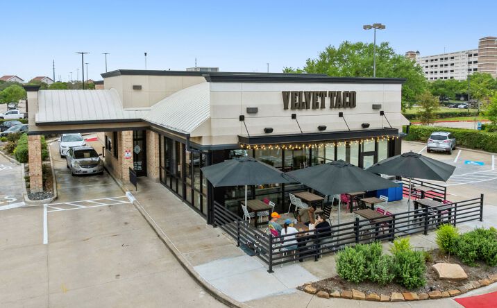Pictures of Retail property located at 2330 Highway 6, Sugar Land, TX 77478 for sales - image #1