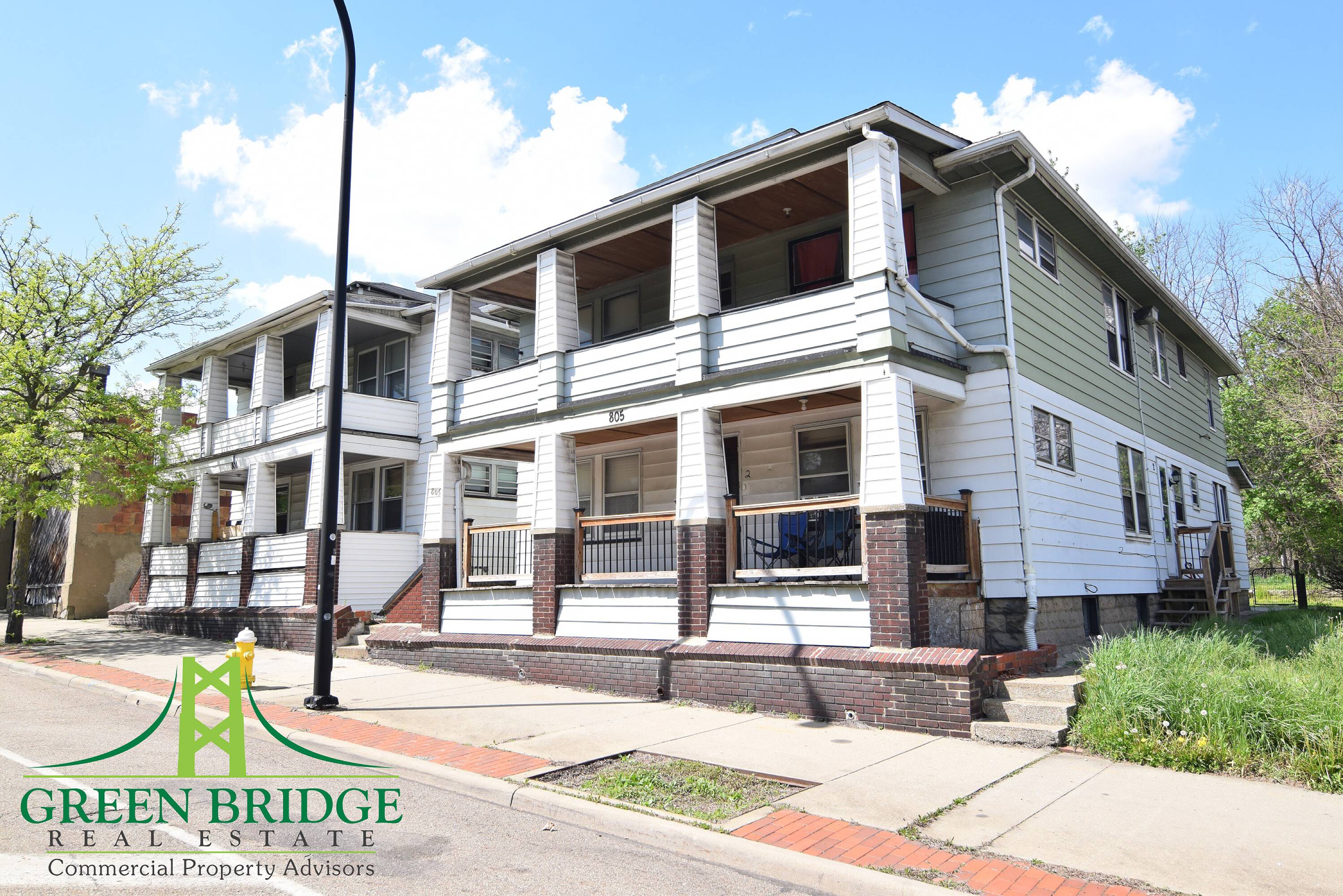 801 East Exchange St, Akron, OH 44306