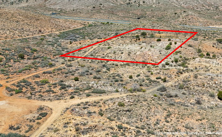 Pictures of Land property located at 00 S Lot J - Val Vista Road, Mayer, AZ 86333 for sales - image #1