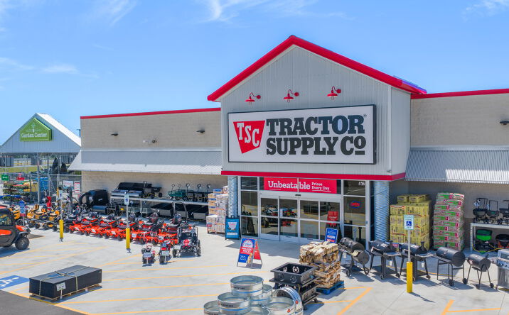 Pictures of Retail property located at 416 East Fir Road, Carthage, MO 64836 for sales - image #1
