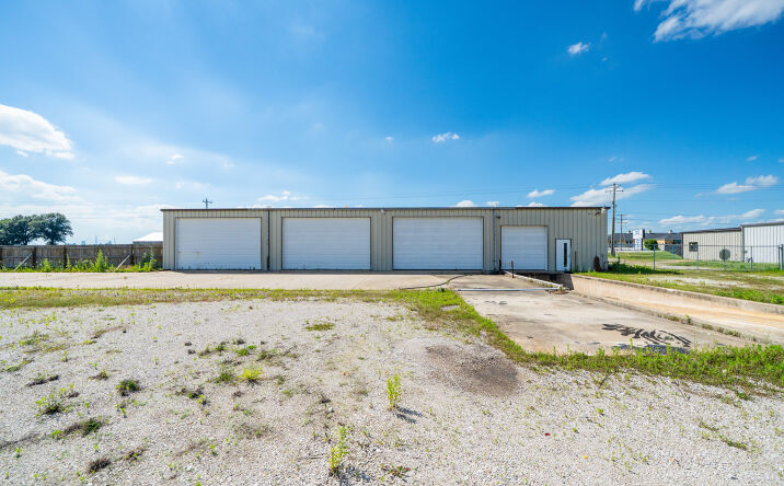 Pictures of Industrial, Mixed Use, Self Storage property located at 9075 U.S. 60, Lewisport, KY 42351 for sales - image #1