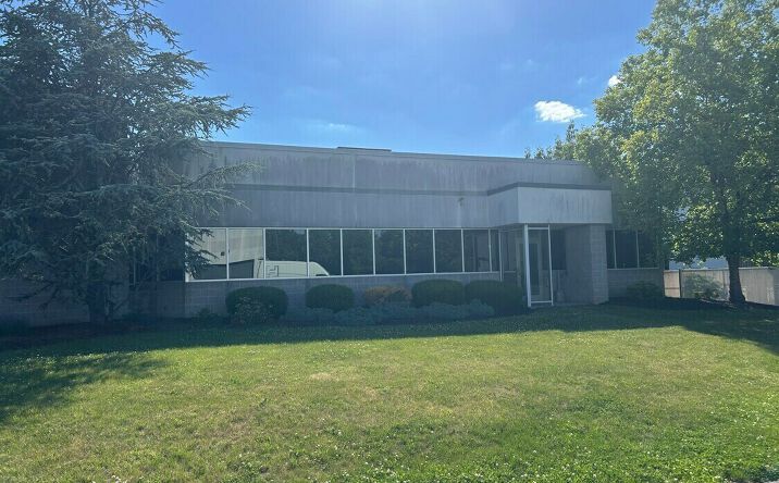 Pictures of Industrial property located at 450 Gateway Drive, Reading, PA 19601 for sales - image #1