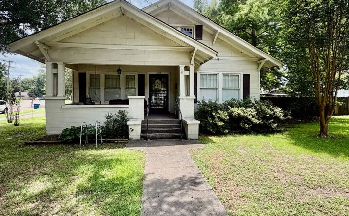 Pictures of Land property located at 102 Elm Avenue, 69051, MS 38614 for sales - image #1