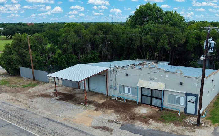 Pictures of Retail, Office, Industrial property located at 406 Hwy 254 East, Ranger, TX 76470 for sales - image #1