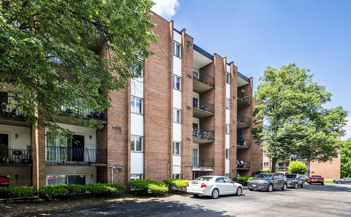 Pictures of Multifamily property located at 5473 Beechmont Avenue, Cincinnati, OH 45230 for sales - image #1