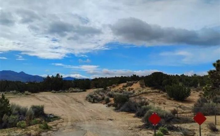 Pictures of Land property located at Oxford, Hesperia, CA 92345 for sales - image #1