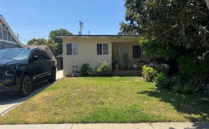 Pictures of Multifamily property located at 638 Salem Street, Glendale, CA 91203 for sales - image #1