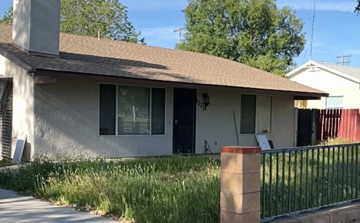Pictures of Multifamily property located at 1118 E Campus Way, Hemet, CA 92543 for sales - image #1