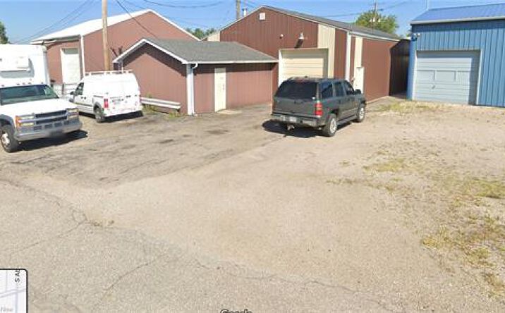 Pictures of Industrial property located at 165 Kenwood St #1/2, Elyria, OH 44035 for sales - image #1
