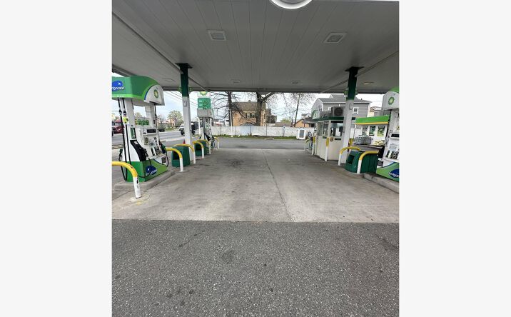 Pictures of Retail, Business for Sale property located at 2000 East Edgar Road, Linden, NJ 07036 for sales - image #1