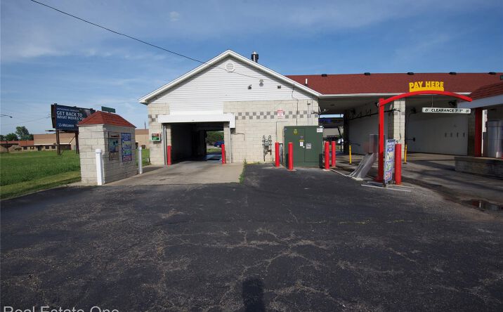 Pictures of Business for Sale, Retail property located at 127 groesbeck, Mt. Clemens, MI 48043 for sales - image #1