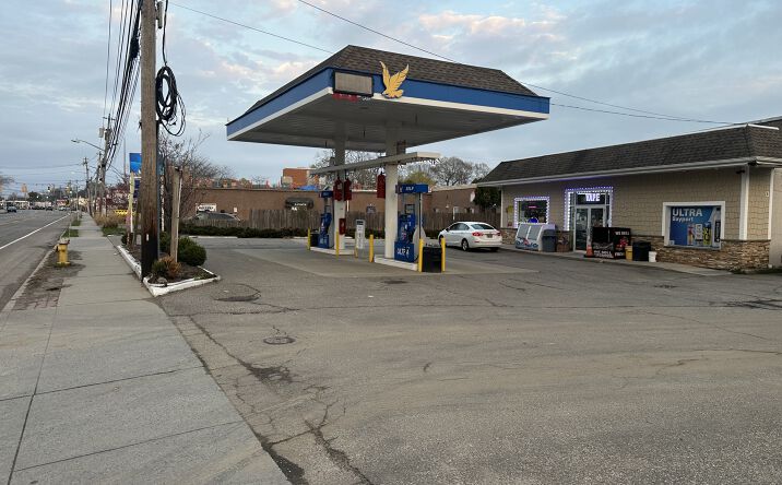 Pictures of Retail, Land, Special Purpose property located at 698 Montauk Highway, Bayport, NY 11705 for sales - image #1