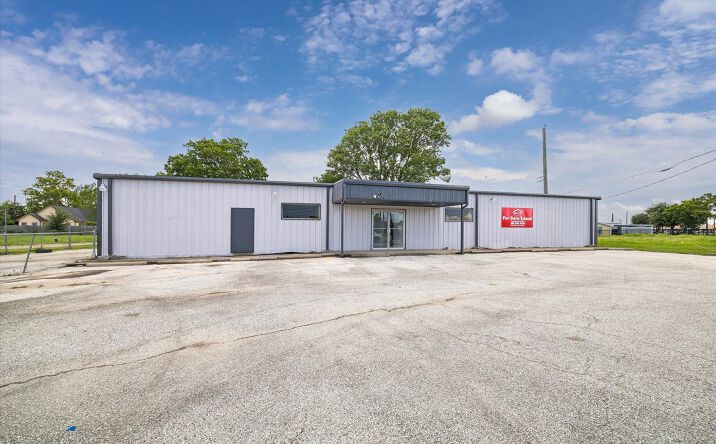 Pictures of Retail, Industrial, Mixed Use property located at 1122 PRESTON AVE, PASADENA, TX 77503 for sales - image #1