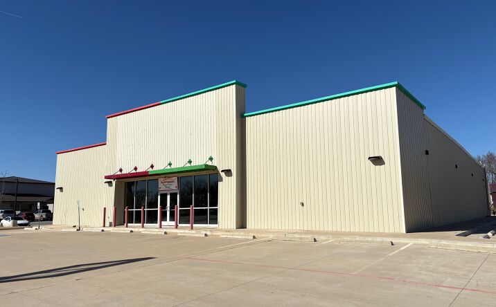 Pictures of Retail property located at 124 E. Highway, Holdenville, OK 74848 for sales - image #1