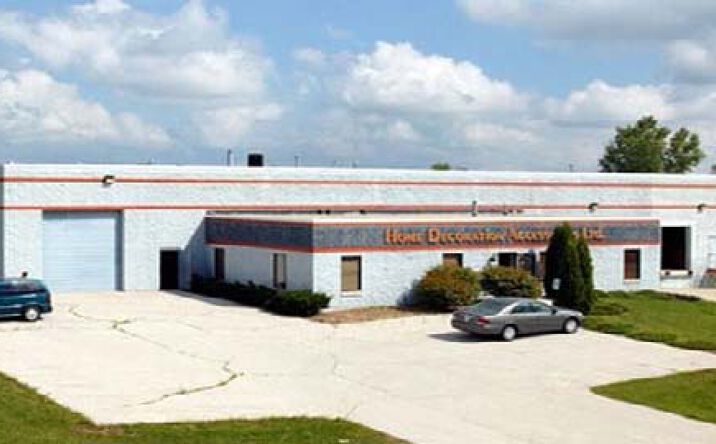 Pictures of Industrial property located at N116 W18500 Morse Drive, Germantown, WI 53022 for sales - image #1