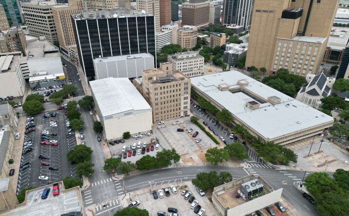 Pictures of Office property located at 908 Monroe St, Fort Worth, TX 76102 for sales - image #1