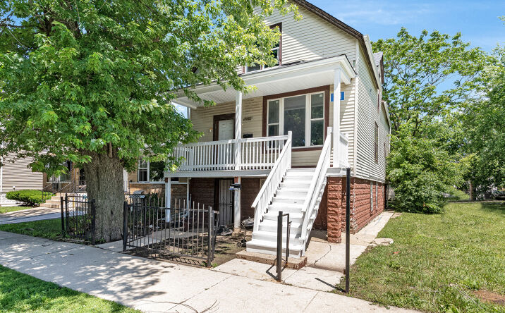9209 S Woodlawn Avenue, Chicago