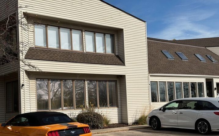 Pictures of Office property located at 6006 Strathmoor Drive , 6, Rockford, IL 61107 for sales - image #1
