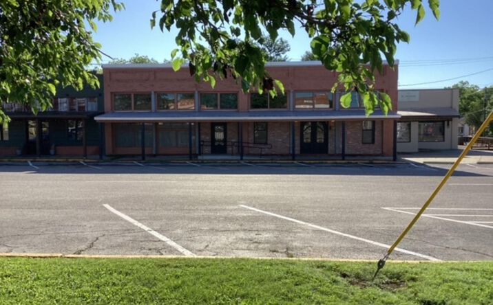 Pictures of Special Purpose property located at 189 Broadway, Alba, TX 75410 for sales - image #1