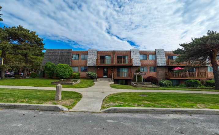 Pictures of Multifamily property located at 43 Hamilton St, Plattsburgh, NY 12901 for sales - image #1