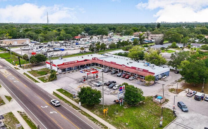 Pictures of Retail property located at 11561 Walsingham Road, Seminole, FL 33778 for sales - image #1