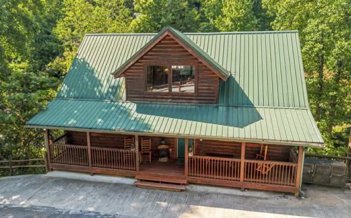 Pictures of Hospitality property located at 620 Chickasaw Gap Way, Pigeon Forge, TN 37863 for sales - image #1