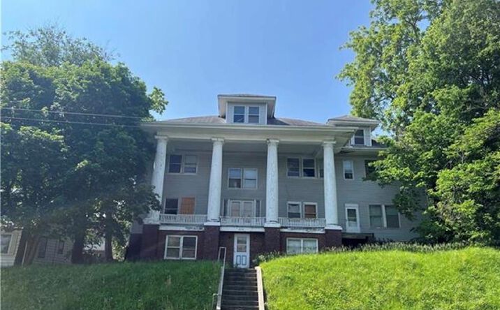 Pictures of Multifamily property located at 2618 JULES ST, SAINT JOSEPH, MO 64501 for sales - image #1