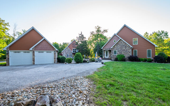 Pictures of Land property located at 16602 N Steel Ln, Woodlawn, IL 62898 for sales - image #1