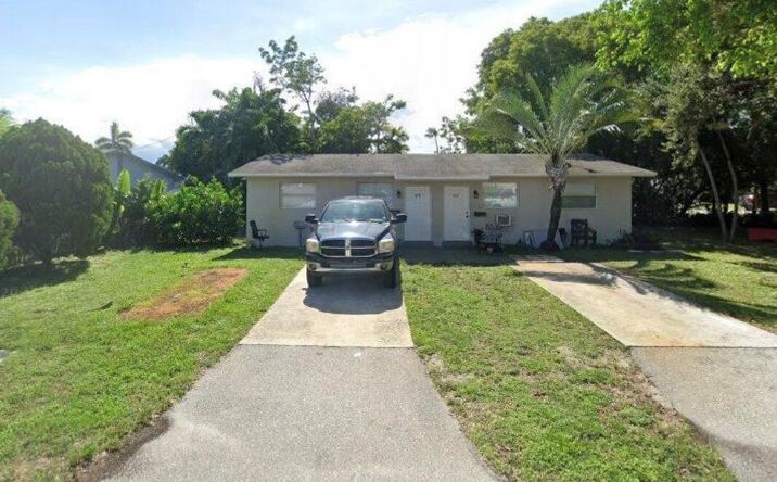Pictures of Multifamily property located at 4951 SW 26th Avenue # 2 #1-2, Dania Beach, FL 33312 for sales - image #1