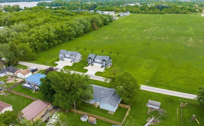 Pictures of Multifamily property located at 13680 ROSEWOOD DR NE, THORNVILLE, OH 43076 for sales - image #1