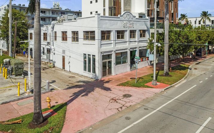 Pictures of Mixed Use property located at 819 5th St, Miami Beach, FL 33139 for sales - image #1
